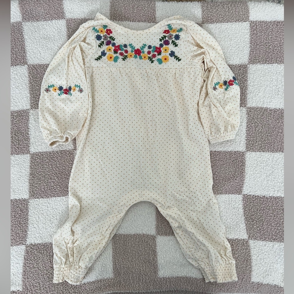 BOGO 🎊 Peek Cream Floral Embroidered Cottagecore Romper